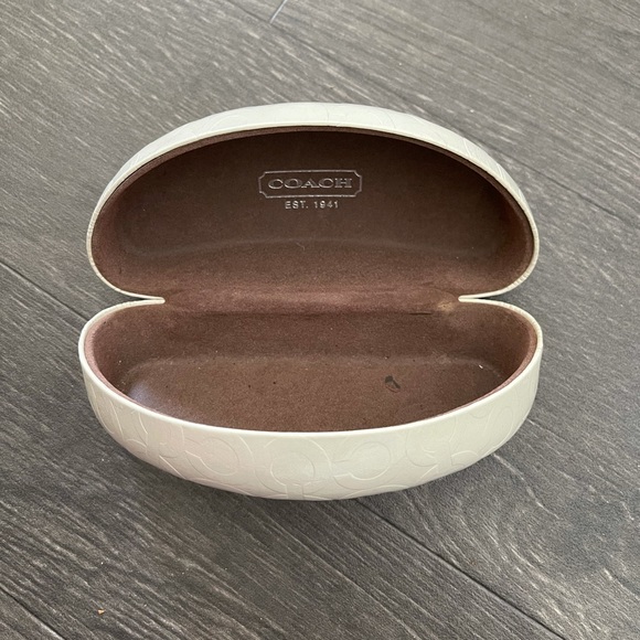 COACH SUNGLASSES🕶 - Picture 6 of 7